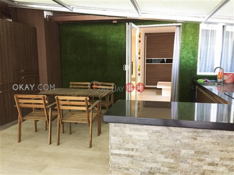 HK$ 28,000/ month | Garley Building, Central District, Cozy studio with terrace | Rental
