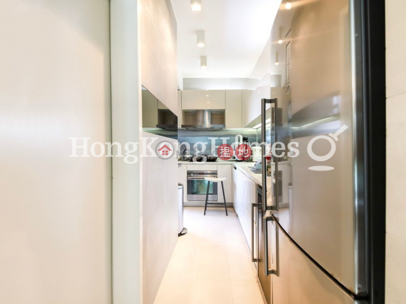 3 Bedroom Family Unit at Hillsborough Court | For Sale, 18 Old Peak Road | Central District | Hong Kong, Sales, HK$ 40M