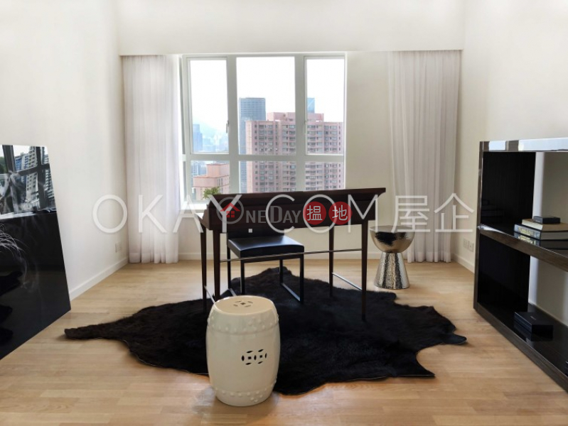 HK$ 130,000/ month Clovelly Court Central District, Rare 3 bedroom with balcony & parking | Rental