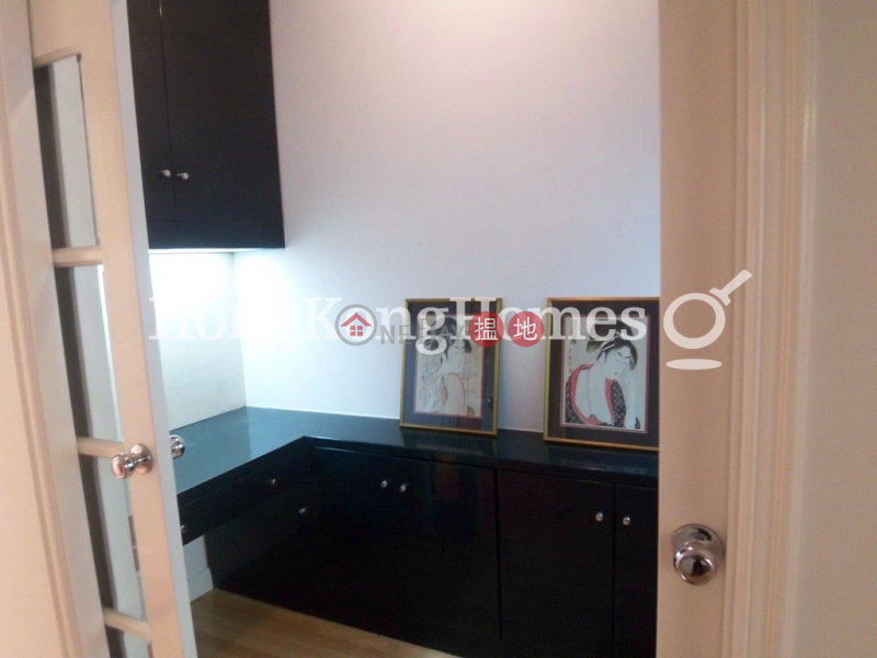 HK$ 48,000/ month, Wing Hong Mansion Central District | 3 Bedroom Family Unit for Rent at Wing Hong Mansion