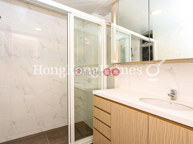3 Bedroom Family Unit for Rent at Kiu Hing Mansion, 14 King\'s Road | Eastern District Hong Kong, Rental, HK$ 29,000/ month