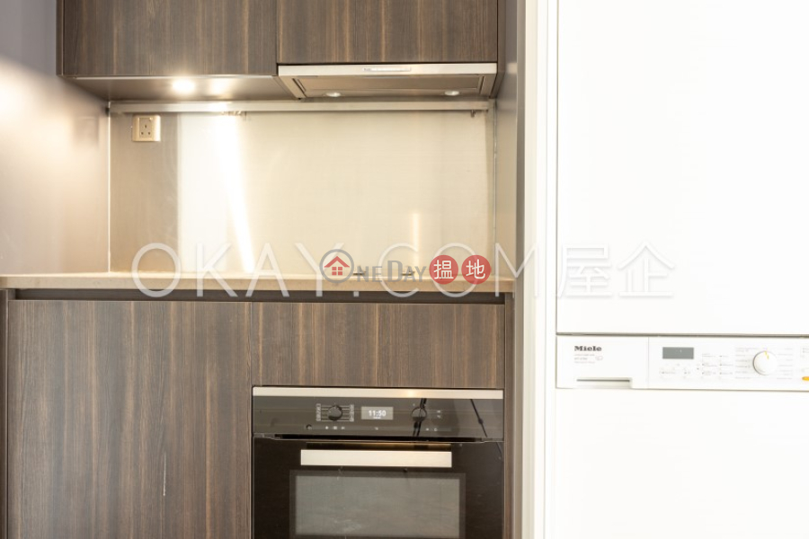 香港搵樓|租樓|二手盤|買樓| 搵地 | 住宅出售樓盤2房1廁,露台CASTLE ONE BY V出售單位