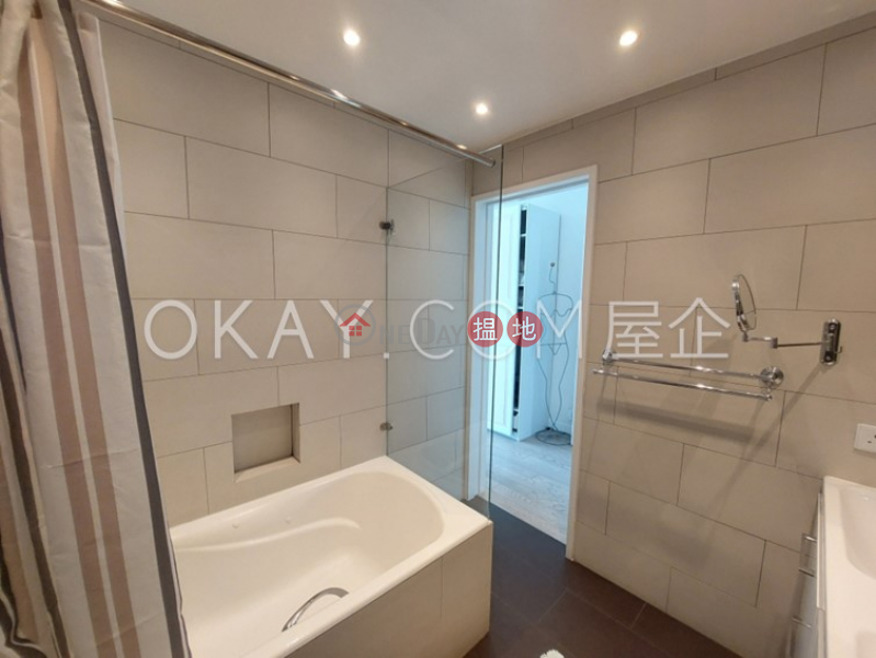Luxurious 3 bedroom with balcony | Rental | Discovery Bay, Phase 4 Peninsula Vl Coastline, 22 Discovery Road 愉景灣 4期 蘅峰碧濤軒 愉景灣道22號 Rental Listings