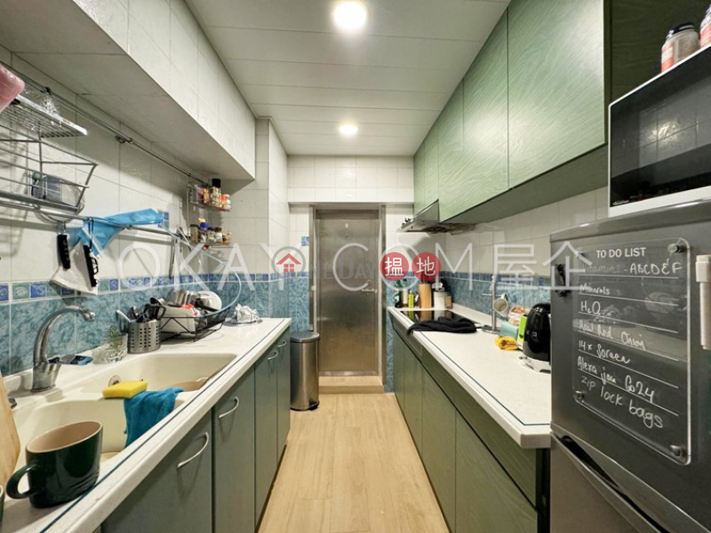 Charming 2 bedroom in Western District | For Sale | Sands Building 山市大廈 Sales Listings