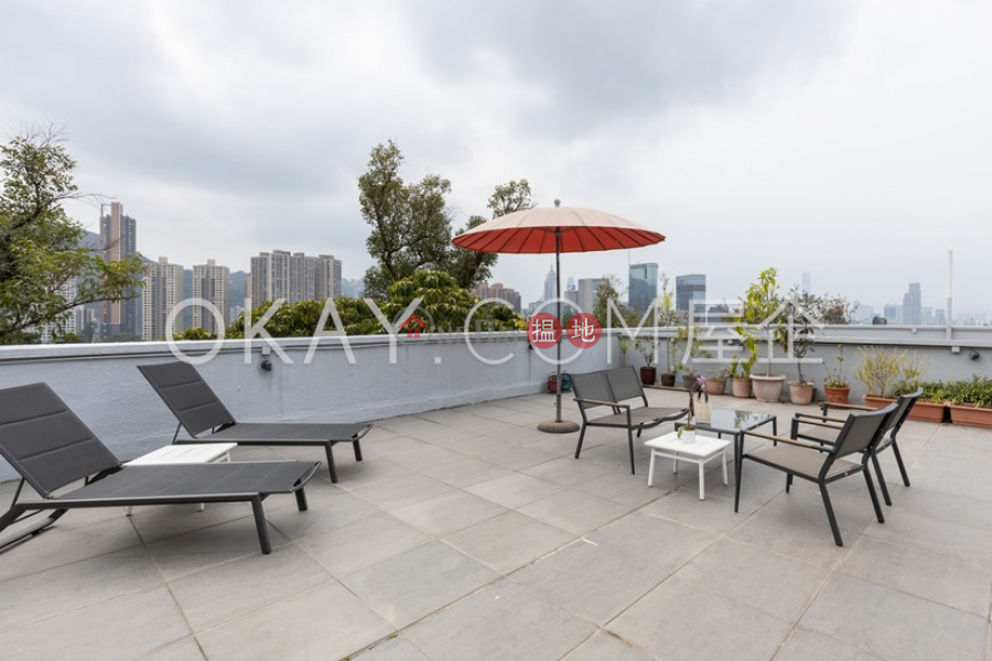 Tasteful 3 bedroom on high floor with rooftop & parking | For Sale | Mayflower Mansion 梅苑 Sales Listings