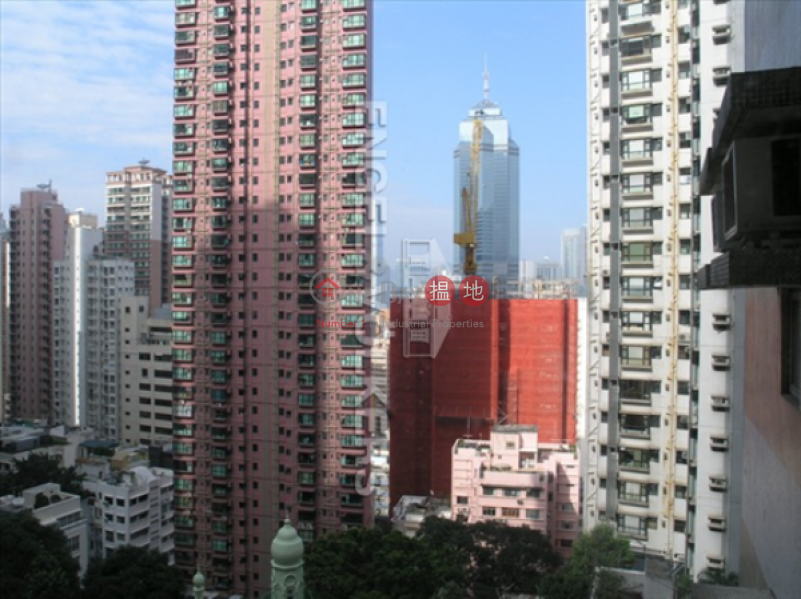 3 Bedroom Family Apartment/Flat for Sale in Central Mid Levels 1-9 Mosque Street | Central District, Hong Kong Sales HK$ 13.8M