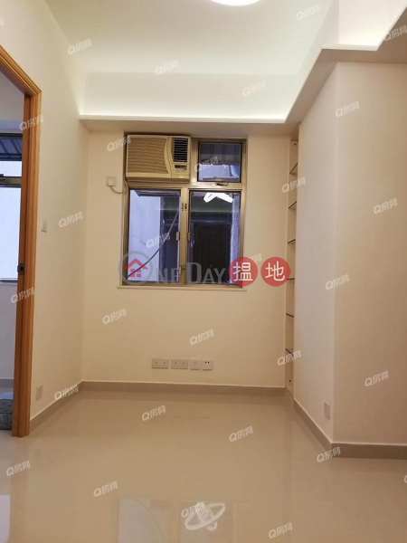 HK$ 15,000/ month, Kin Liong Mansion Western District Kin Liong Mansion | 2 bedroom Mid Floor Flat for Rent