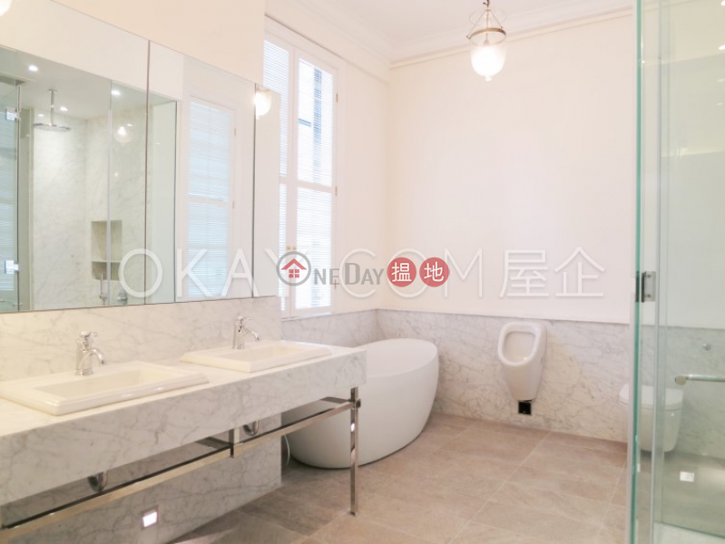 HK$ 115,000/ month, 35 Bonham Road, Western District Luxurious 2 bed on high floor with rooftop & terrace | Rental