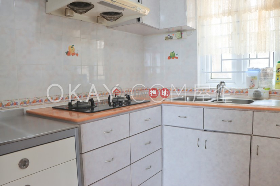 HK$ 8M 48 Sheung Sze Wan Village Sai Kung Intimate house with sea views & balcony | For Sale