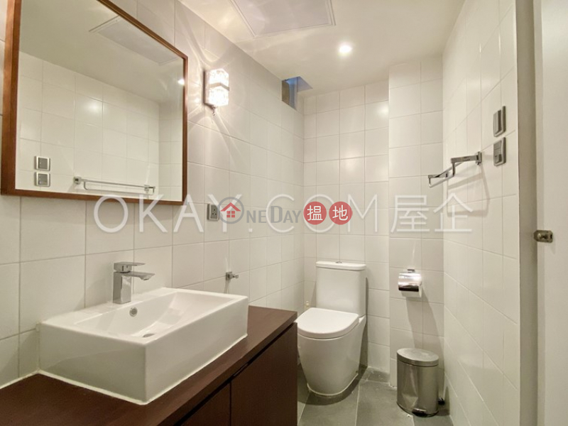 HK$ 12M | Kai Fung Mansion (Building),Western District | Lovely 1 bedroom on high floor | For Sale