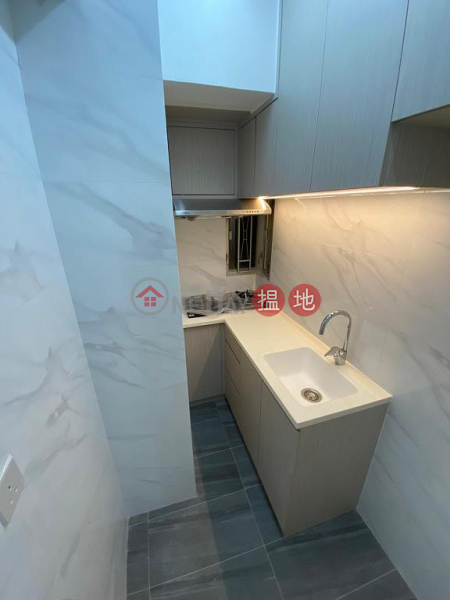 Flat for Rent in Fully Building, Wan Chai | Fully Building 富利大廈 Rental Listings