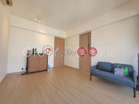 Elegant 2 bedroom with harbour views & balcony | Rental | Island Crest Tower 1 縉城峰1座 _0