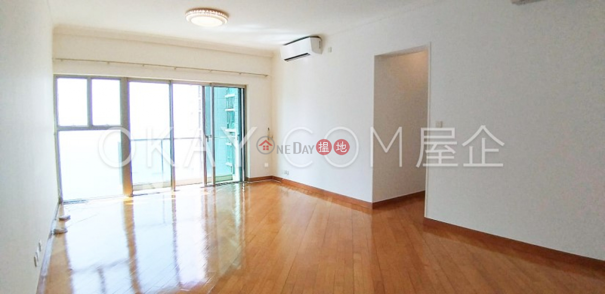 Unique 3 bedroom on high floor | For Sale | Sorrento Phase 2 Block 2 擎天半島2期2座 Sales Listings