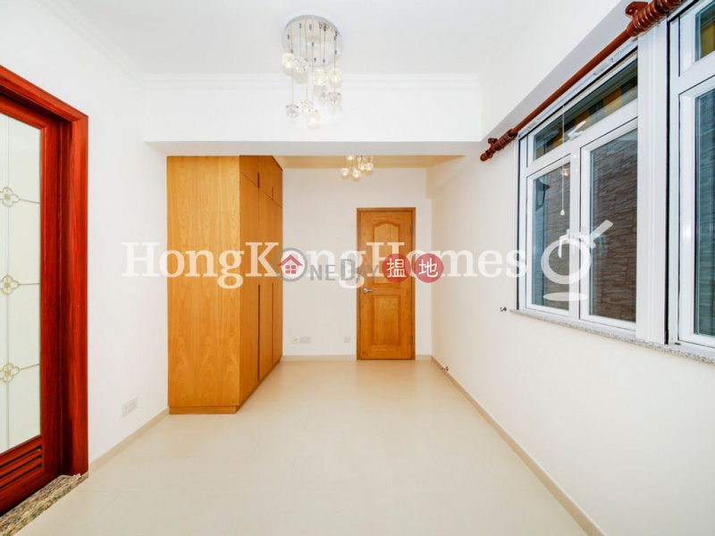 HK$ 18M | Jade Court Wan Chai District, 3 Bedroom Family Unit at Jade Court | For Sale