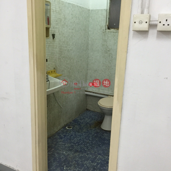 喜利佳工業大廈-極高層工業大廈出售樓盤HK$ 380萬
