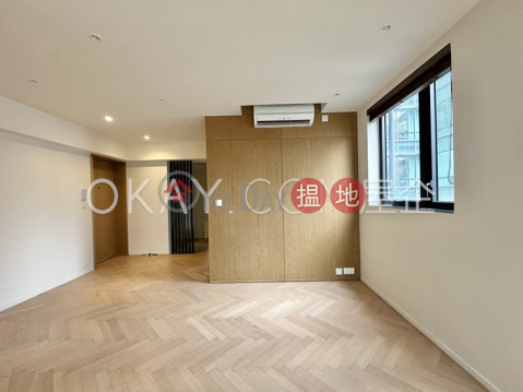 Nicely kept 2 bedroom on high floor | Rental | Star Studios II Star Studios II _0