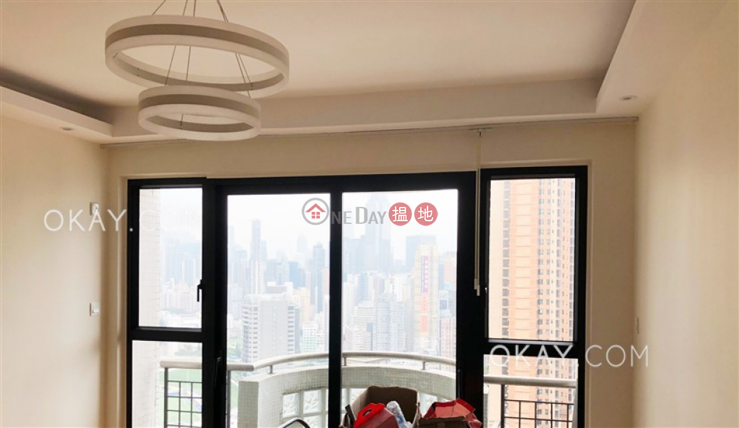 HK$ 55,000/ month | Beverly Hill Wan Chai District Unique 4 bedroom with balcony & parking | Rental