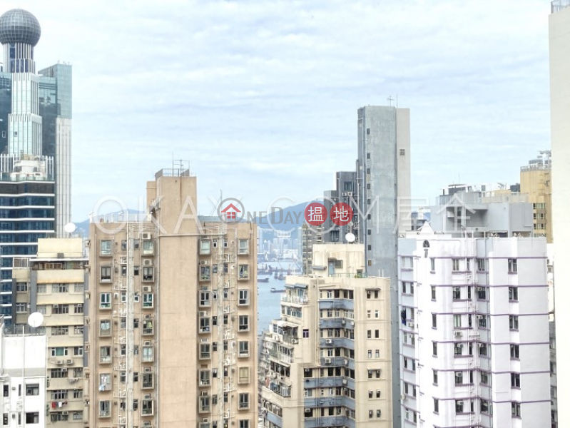 Popular 3 bedroom with balcony | For Sale | The Summa 高士台 Sales Listings