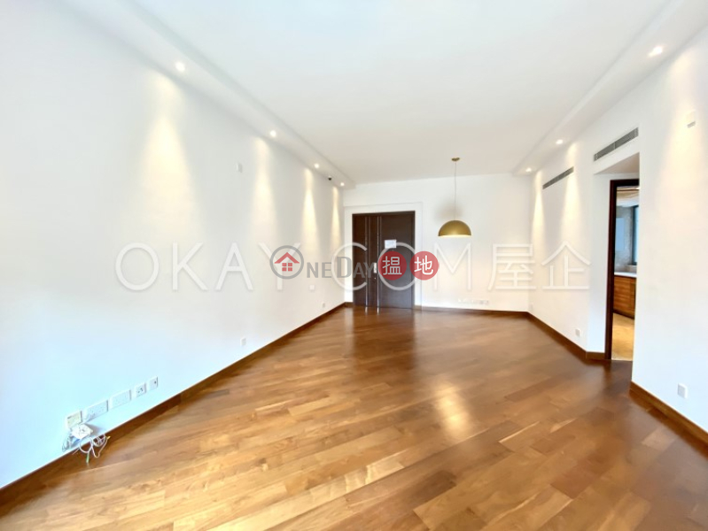 HK$ 7,500萬干德道55號西區-3房3廁,星級會所,連租約發售,連車位干德道55號出售單位