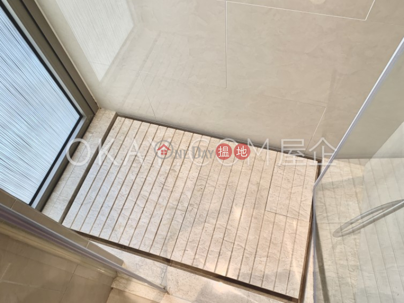 HK$ 32,400/ month, Townplace Western District, Rare 1 bedroom on high floor with balcony | Rental