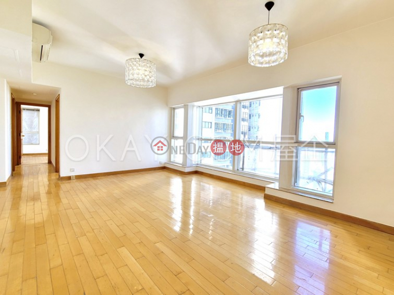 Beautiful 3 bedroom on high floor with parking | For Sale | Valverde 蔚皇居 Sales Listings