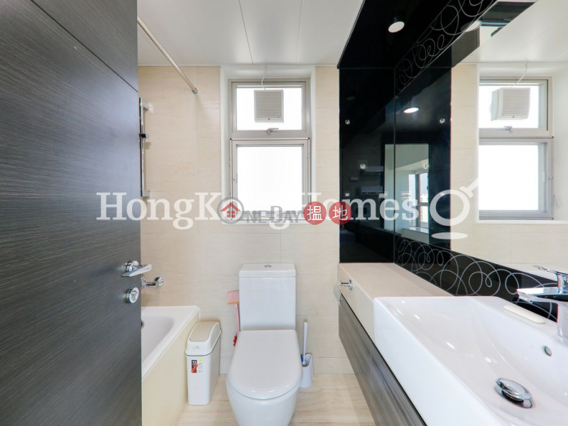 Property Search Hong Kong | OneDay | Residential, Rental Listings | 3 Bedroom Family Unit for Rent at Centre Place