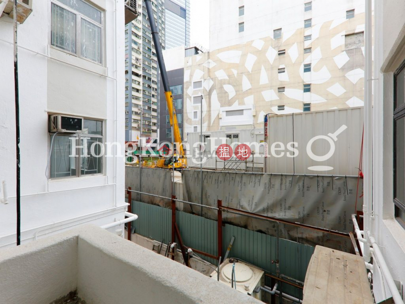 Property Search Hong Kong | OneDay | Residential Rental Listings | 3 Bedroom Family Unit for Rent at Vienna Mansion