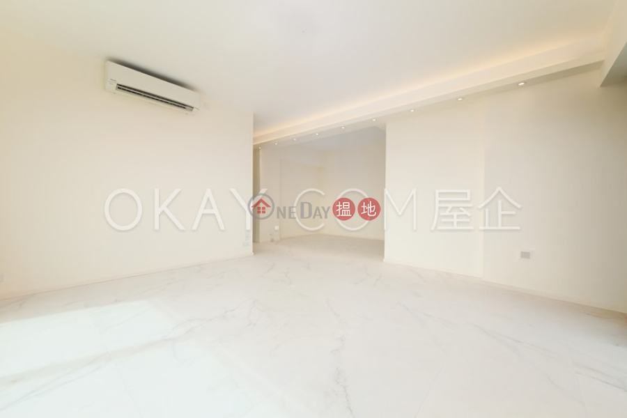 HK$ 82,000/ month | Centre Place | Western District, Stylish 3 bedroom on high floor with balcony | Rental