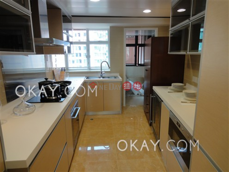 Property Search Hong Kong | OneDay | Residential, Rental Listings | Exquisite 3 bedroom on high floor with parking | Rental