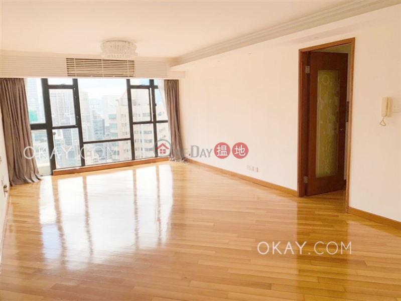 Unique 3 bedroom with balcony | Rental, The Grand Panorama 嘉兆臺 Rental Listings | Western District (OKAY-R84429)