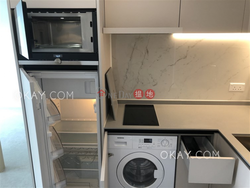 HK$ 26,400/ month Resiglow Pokfulam, Western District | Lovely 1 bedroom with balcony | Rental