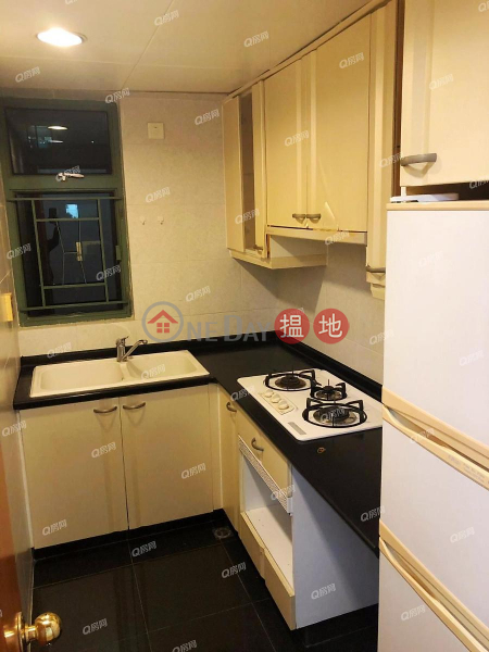 HK$ 21,000/ month, Tower 1 Island Resort Chai Wan District, Tower 1 Island Resort | 2 bedroom Mid Floor Flat for Rent