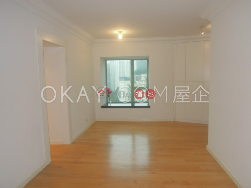 Nicely kept 3 bedroom on high floor | For Sale | Royal Court 皇朝閣 Sales Listings