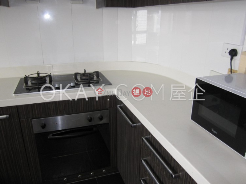 HK$ 68,000/ month, Birchwood Place, Central District | Stylish 3 bedroom on high floor with parking | Rental