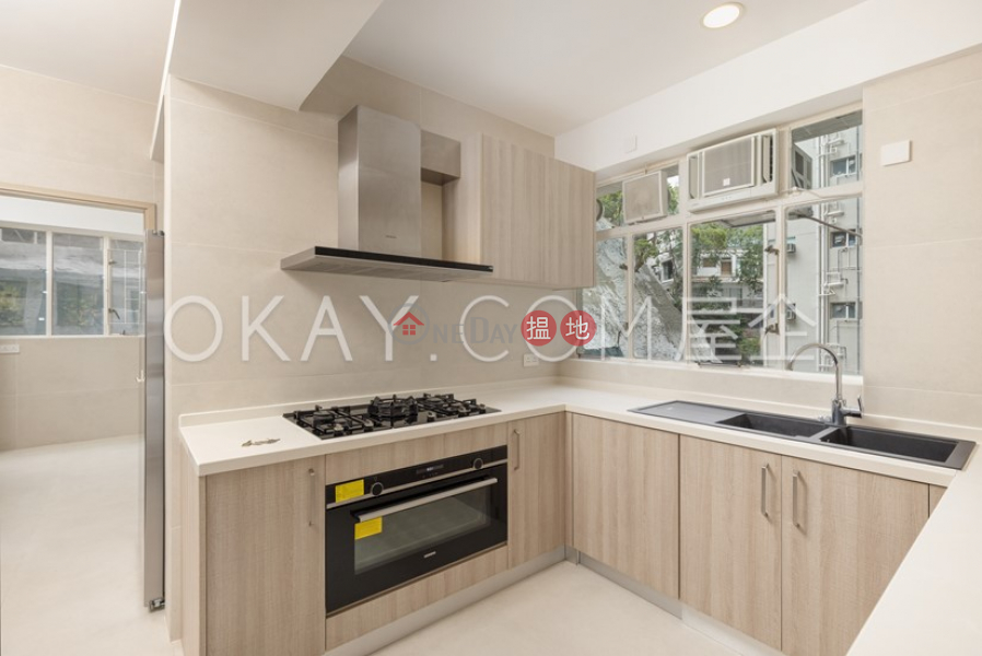 Efficient 4 bedroom with balcony & parking | Rental | 8-9 Bowen Road | Central District Hong Kong | Rental HK$ 120,000/ month