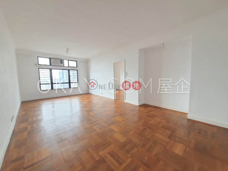 Efficient 3 bedroom on high floor with parking | For Sale | Scenic Heights 富景花園 Sales Listings