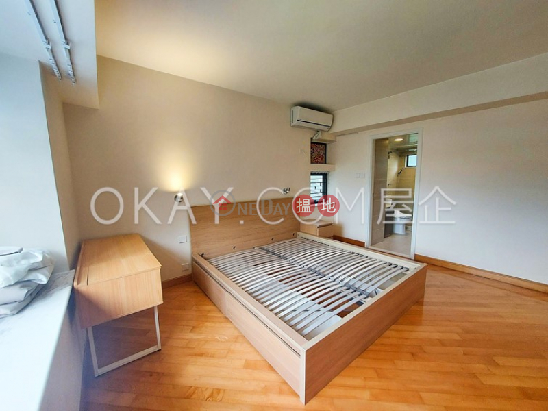 HK$ 45M | Cavendish Heights Block 8, Wan Chai District | Unique 3 bedroom with balcony & parking | For Sale