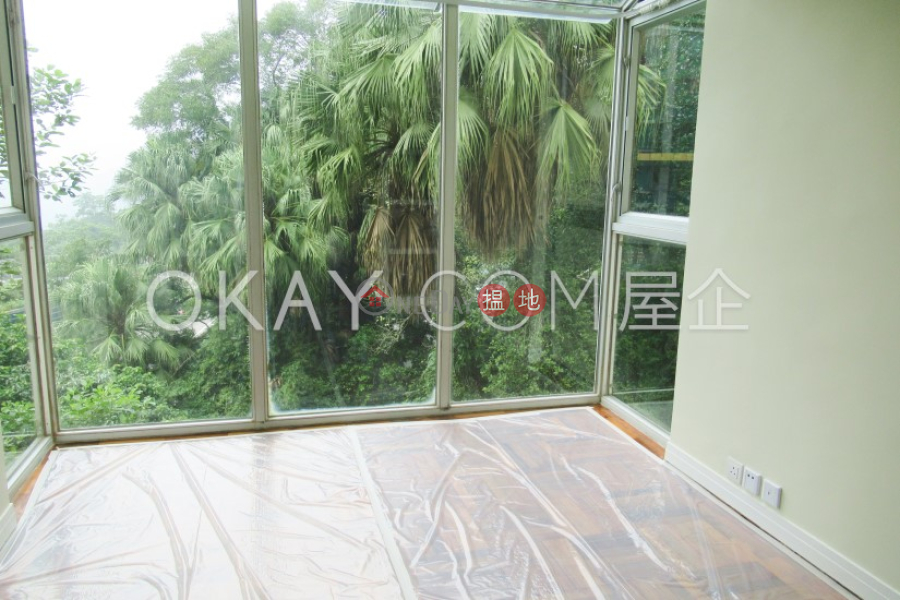 Exquisite house with parking | Rental, Strawberry Hill 紅梅閣 Rental Listings | Central District (OKAY-R8424)