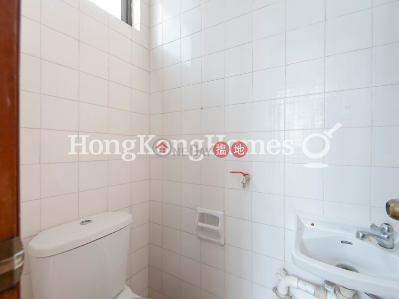 3 Bedroom Family Unit for Rent at Sun and Moon Building | Sun and Moon Building 日月大廈 Rental Listings