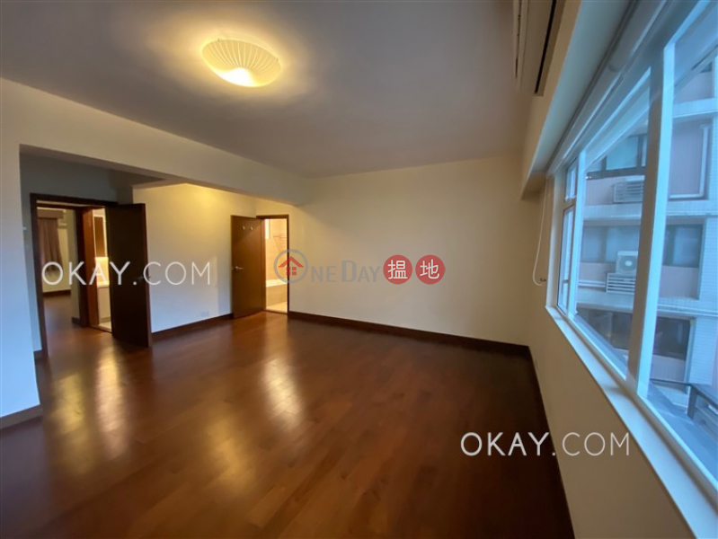 HK$ 55M | Villa Monte Rosa Wan Chai District | Efficient 3 bedroom with balcony & parking | For Sale