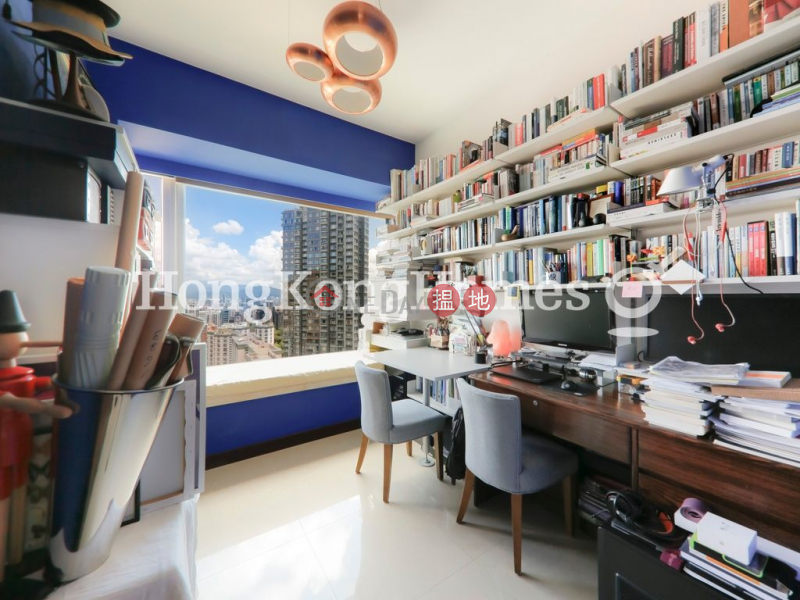 HK$ 39M | The Legend Block 1-2 | Wan Chai District, 3 Bedroom Family Unit at The Legend Block 1-2 | For Sale