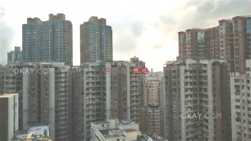 HK$ 45,000/ month | Fleur Pavilia Tower 1, Eastern District Nicely kept 3 bedroom with balcony | Rental