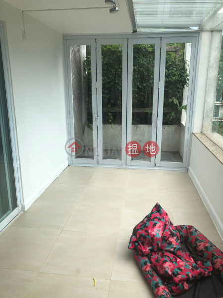 Private Pool Country Home Ma On Shan Road | Ma On Shan | Hong Kong Sales, HK$ 19.5M