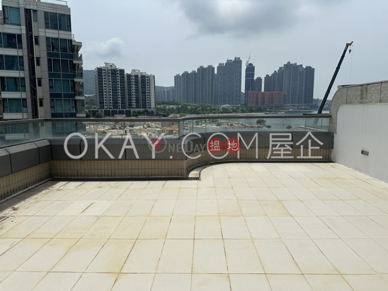 Gorgeous 3 bedroom with rooftop, terrace & balcony | Rental | Alto Residences 藍塘傲 Rental Listings