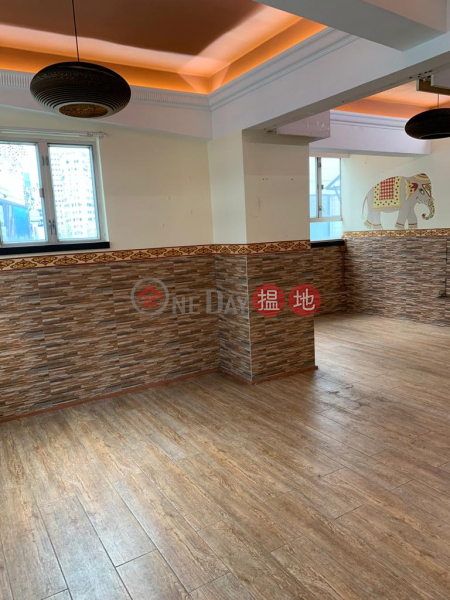 HK$ 21,000/ month, Hennessy Building, Wan Chai District, TEL: 98755238