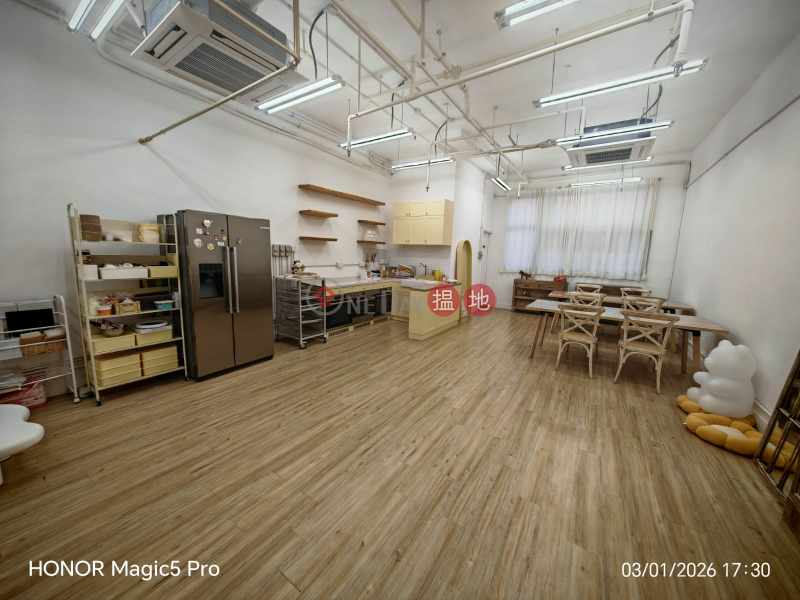 香港搵樓|租樓|二手盤|買樓| 搵地 | 工業大廈出租樓盤:) Garry 荀介紹 合珈琲 蛋糕 輕食 畫室 工作室 / 高樓底