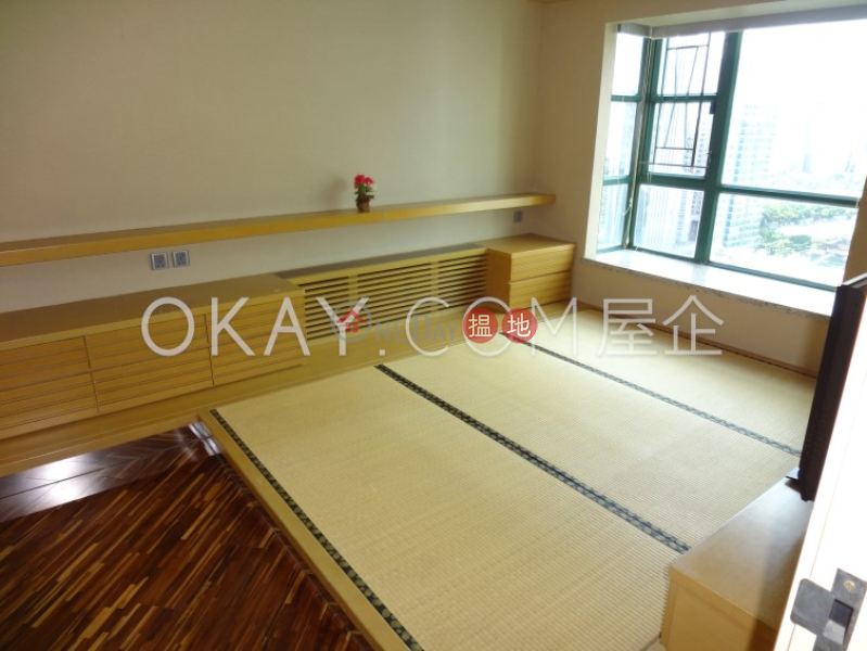 HK$ 46,000/ month | Caroline Garden, Wan Chai District Elegant 3 bedroom on high floor | Rental