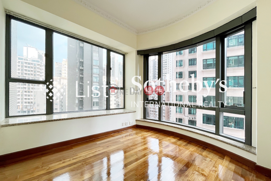 HK$ 35,000/ month Palatial Crest Western District, Property for Rent at Palatial Crest with 3 Bedrooms