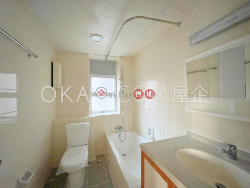 HK$ 63,100/ month Macdonnell House, Central District, Efficient 4 bedroom with balcony & parking | Rental