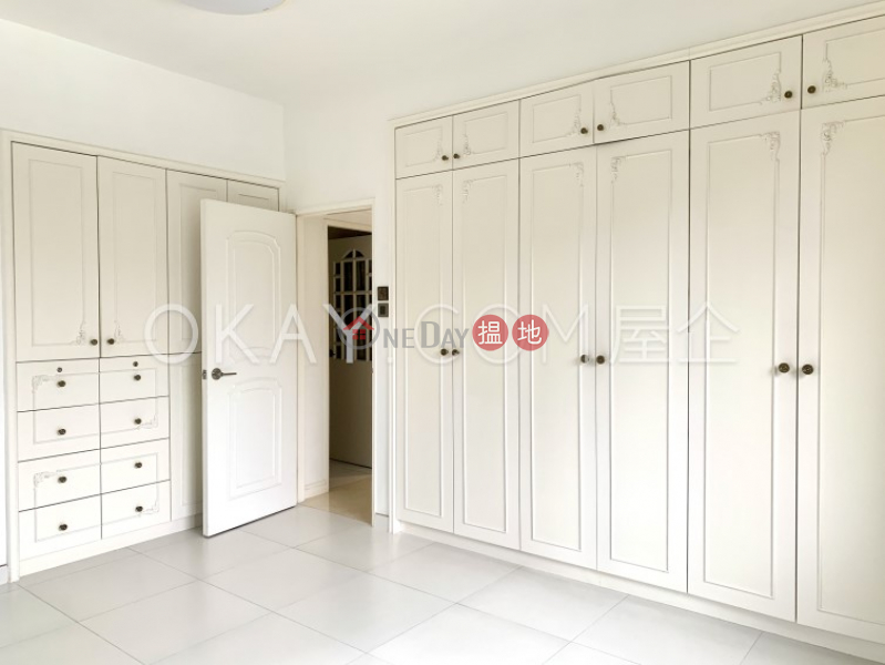 HK$ 32M | Villa Rocha Wan Chai District, Efficient 3 bedroom with parking | For Sale